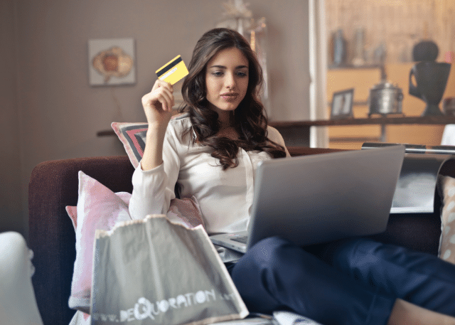 Schnäppchen-Deals: Welche Zahlungsmethoden eignen sich für Smartphones im Netz am besten?
