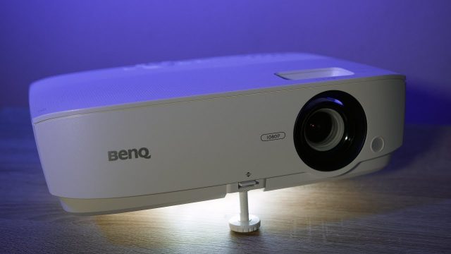 BenQ TH535 DLP Full-HD Beamer im Test (Video Review)